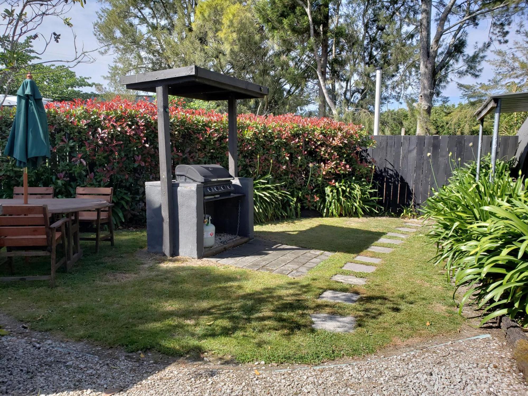 Tasman Motor Camp Hotel Exterior foto